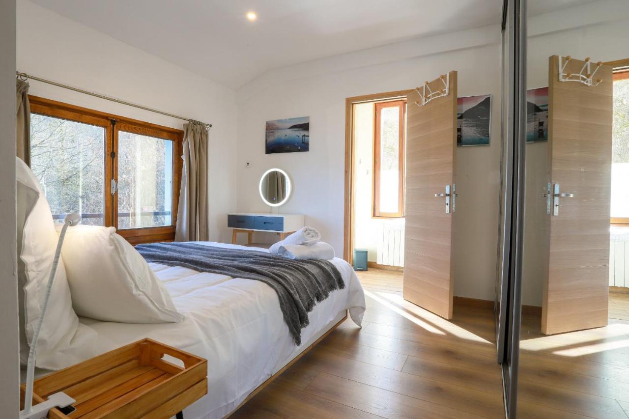 Reflet Bleu Du Lac D'Annecy 3 Etoiles - Face Au Lac, Parking Gratuit, Paddle Board Doussard Exterior photo